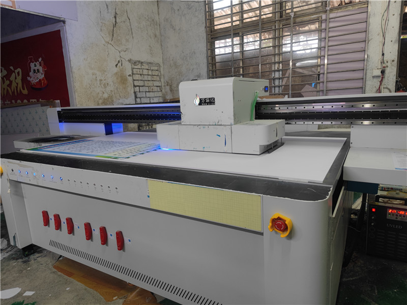 平板UV打印